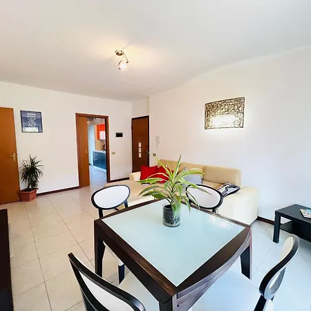 Navigli Very Big Flats With Terrace شقة